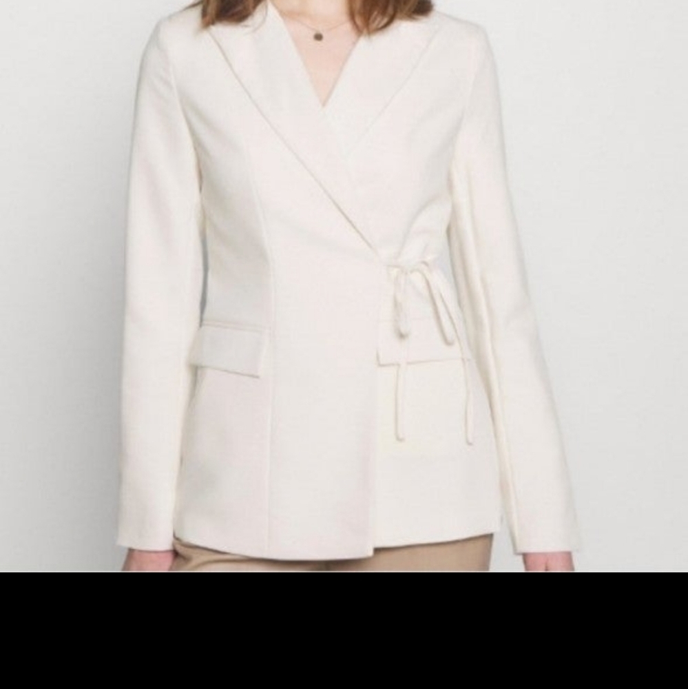 4th & Reckless Cream Wrap Blazer - image 1